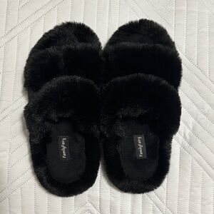 Black Fuzzy Slippers